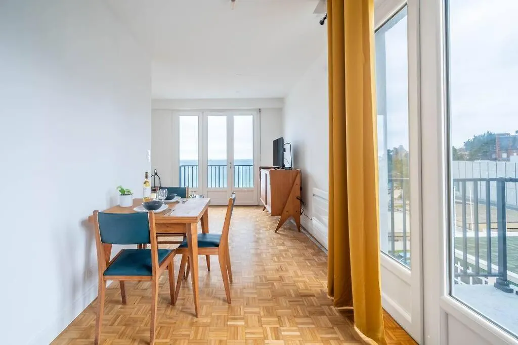 Dinard Centre, Studio Vue Mer France